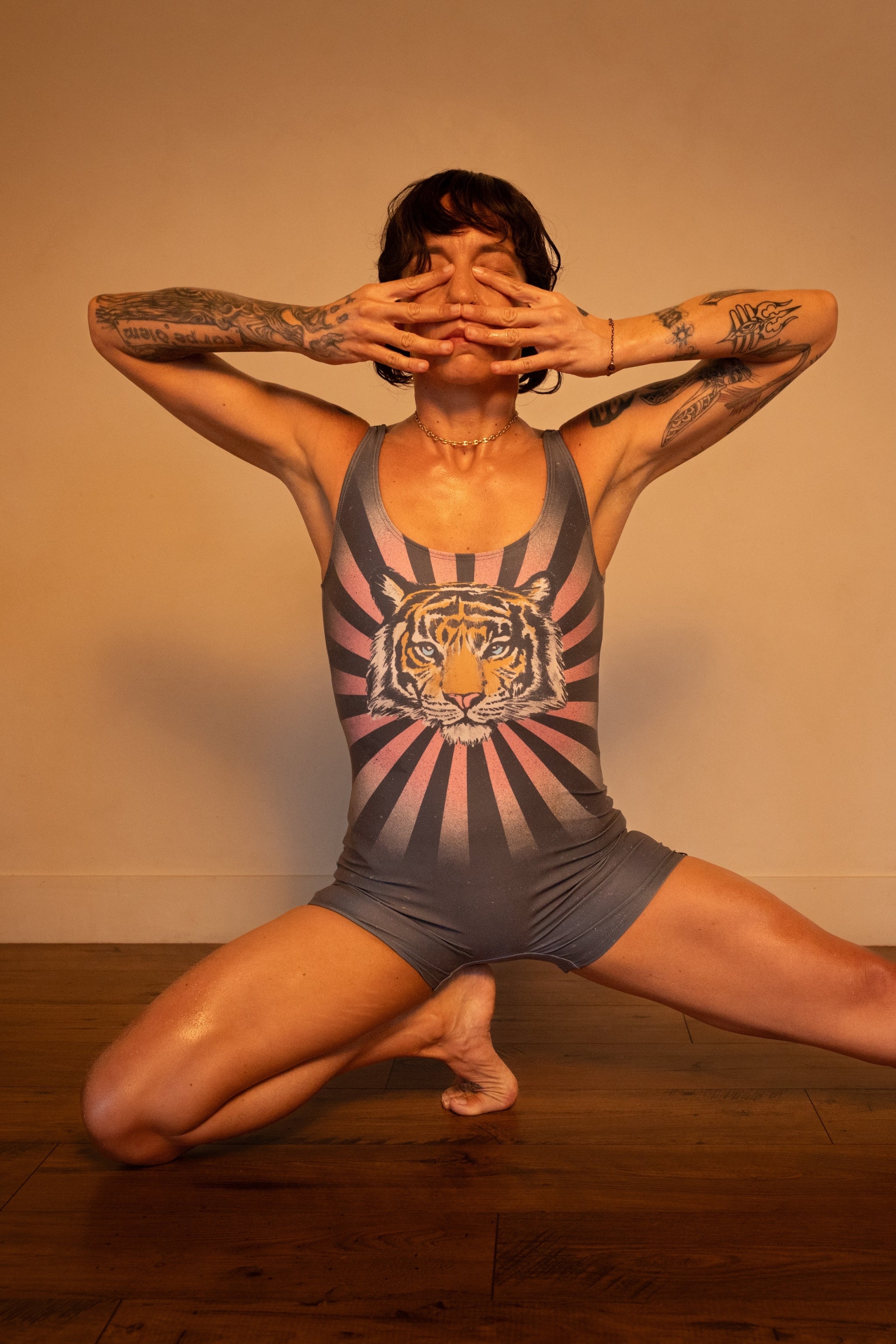 DREAM CATCHER SUIT - TIGER BLACK