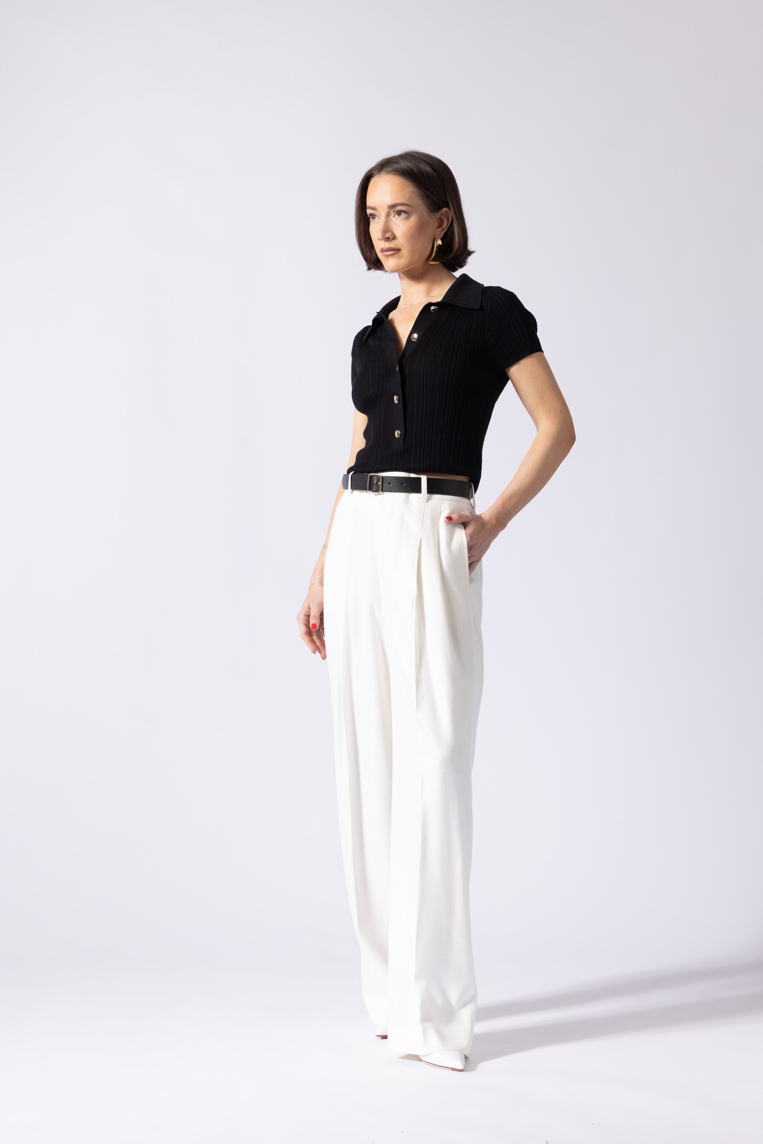 Bolsward Trousers - Straight leg pleated trousers in ivory